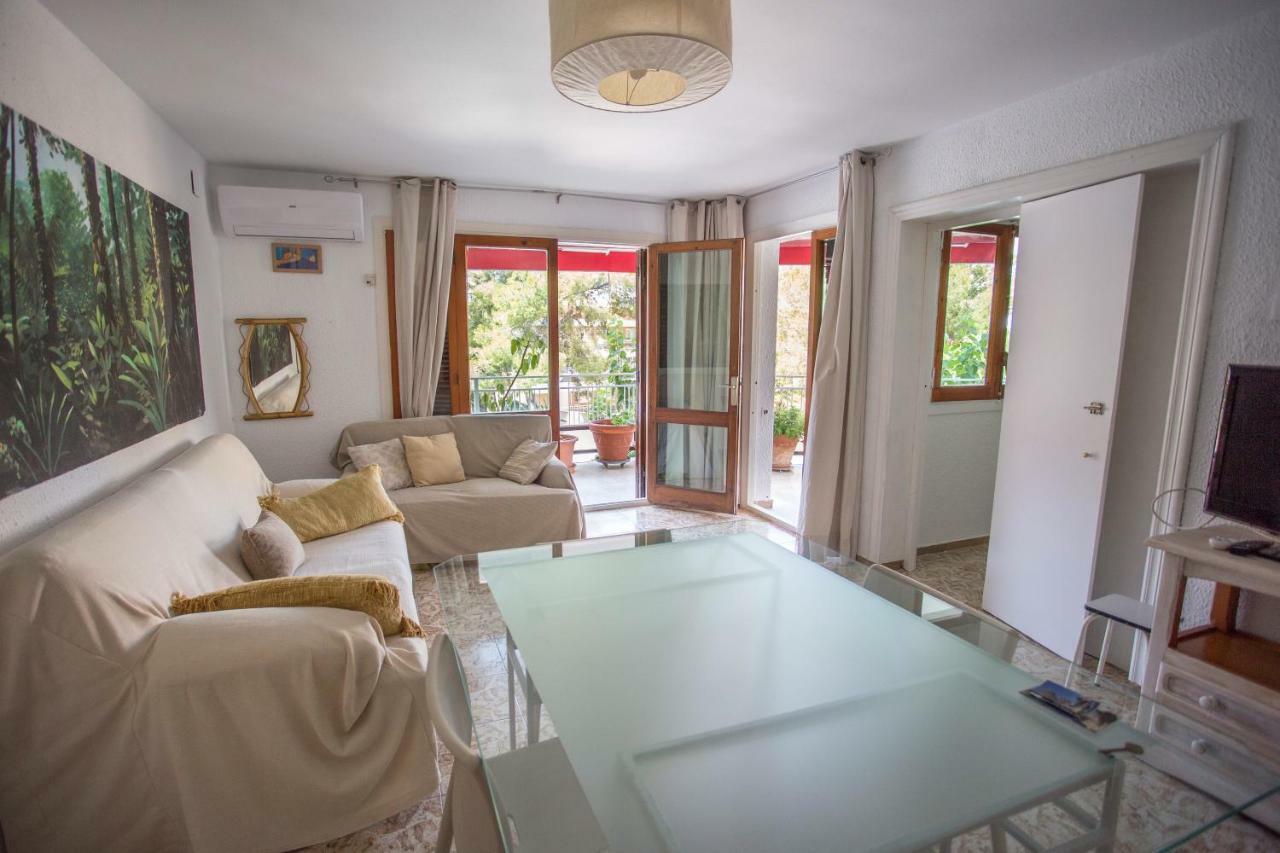 Floramar Apartment Салоу Екстериор снимка